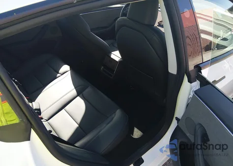 2024 Tesla Model 3 Long Range Dual Motor All-Wheel Drive/Rear-Wheel Drive z USA, uszkodzony, nr VIN 5YJ3E1EA0RF834774